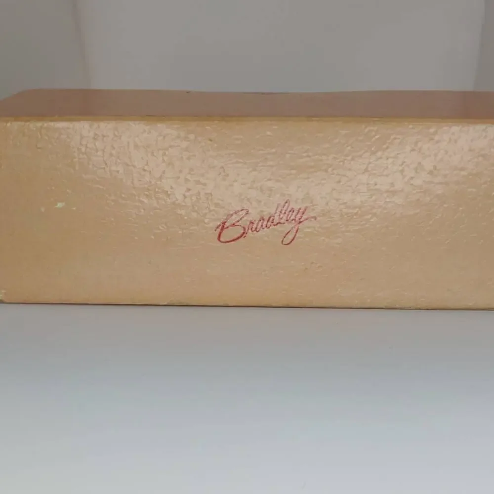 Rare Vintage 1963 Bradley Time Division Mattel Ponytail Barbie watch No. 5-191